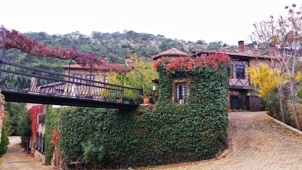 Manici Kasri Hotel Kucukkuyu Exterior photo